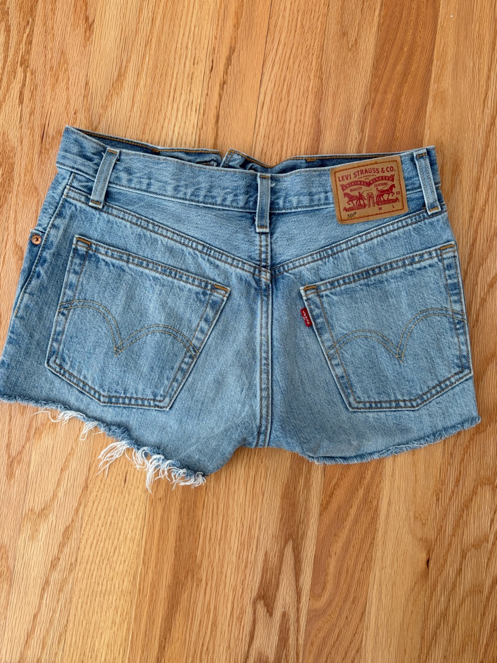Bundle Levi's 501 Dark and Light Blue Jean Shorts - Picture 8 of 16